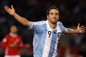 开云官网-勇士战术调整失灵，库里独自苦撑，勇士队员对库里